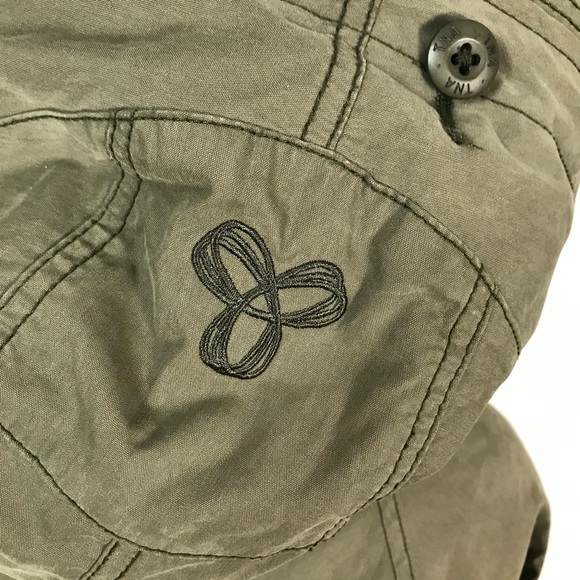 Aritzia TNA Griffith Parka 2 in 1 jacket - Picture 8 of 15